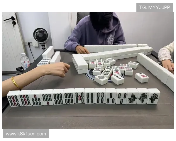 富贵三张玩法技巧详解帮助玩家理解不同牌型的最佳出牌策略